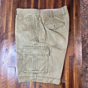 Nordstrom Olive Cargo Shorts for Men size 40 w